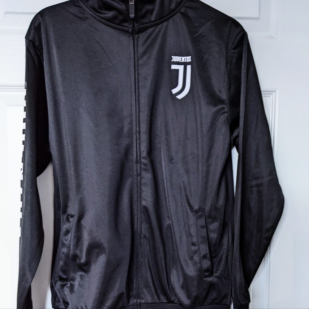 Official Juventus Soccer Futbol Fall Warmup Jacket. Women's Small /Youth XL.